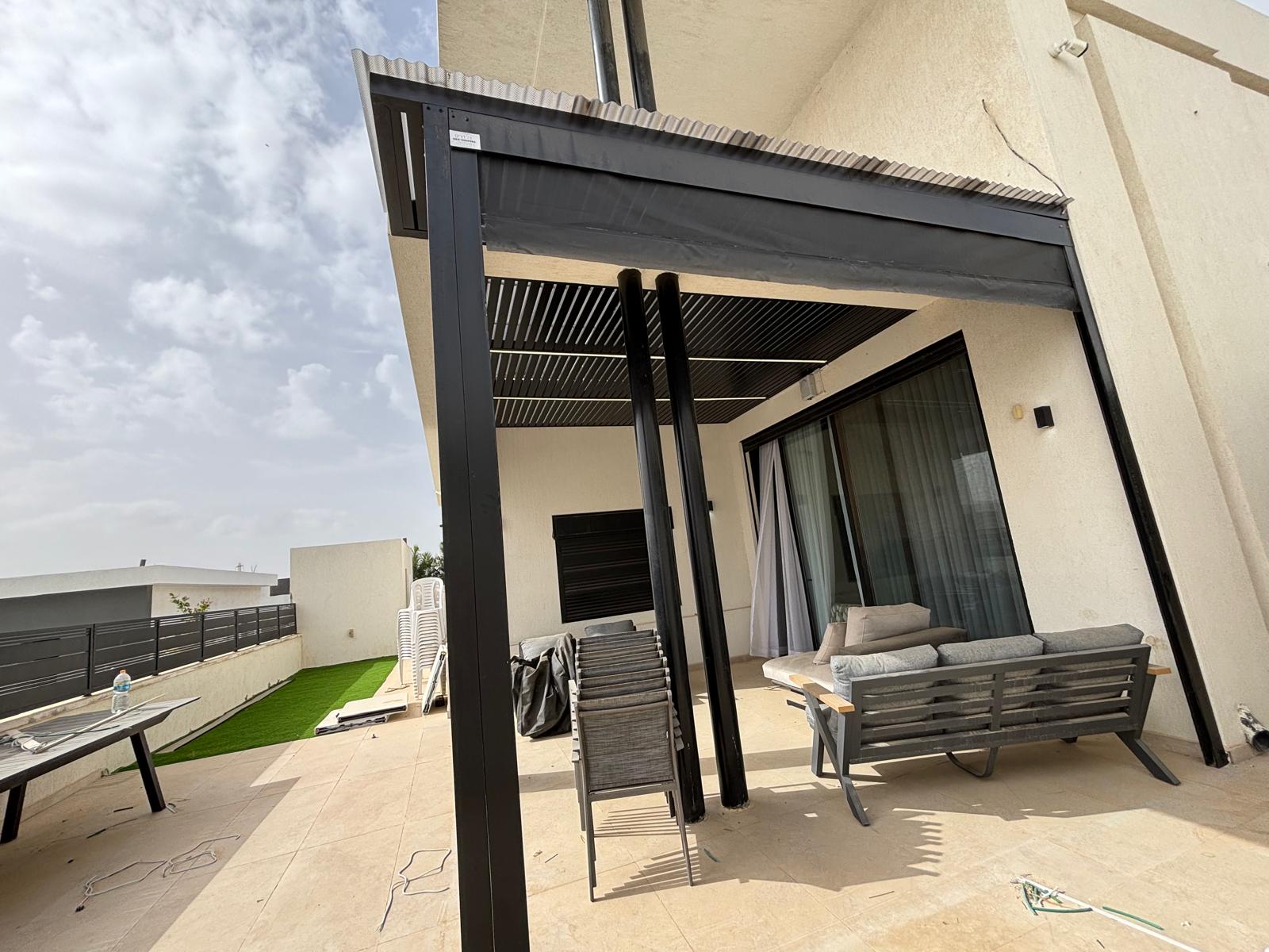 פרגולת רפפות לגג בית פרטי